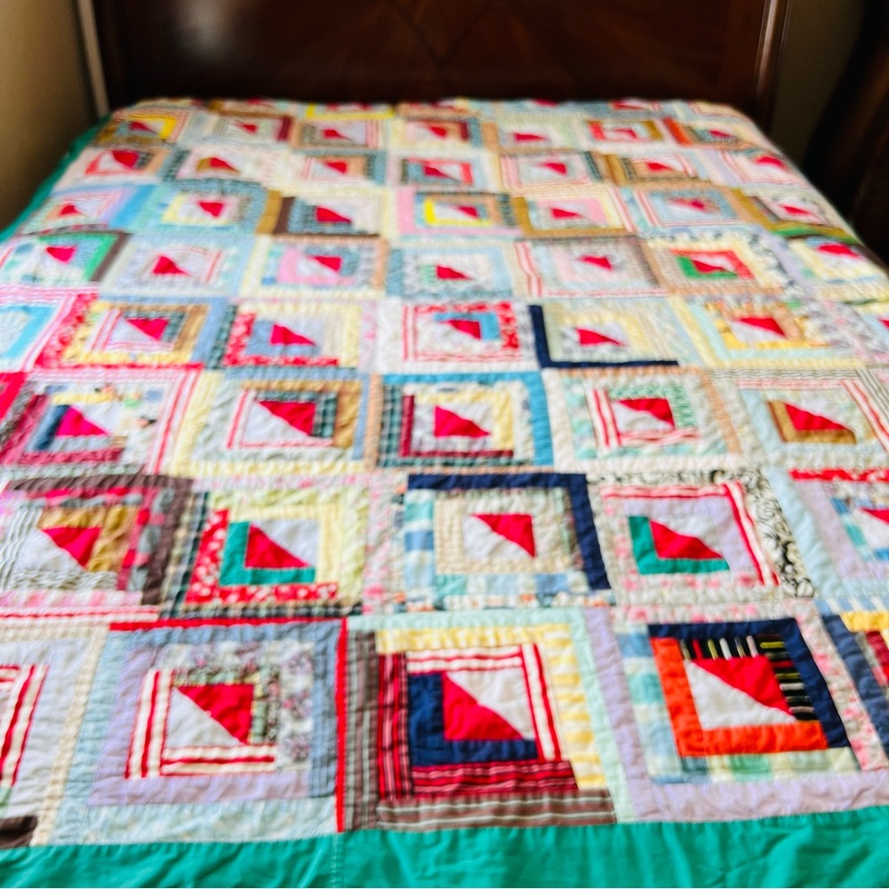 Colorful Patchwork Quilt with Geometric Patterns - Picture 10 of 12